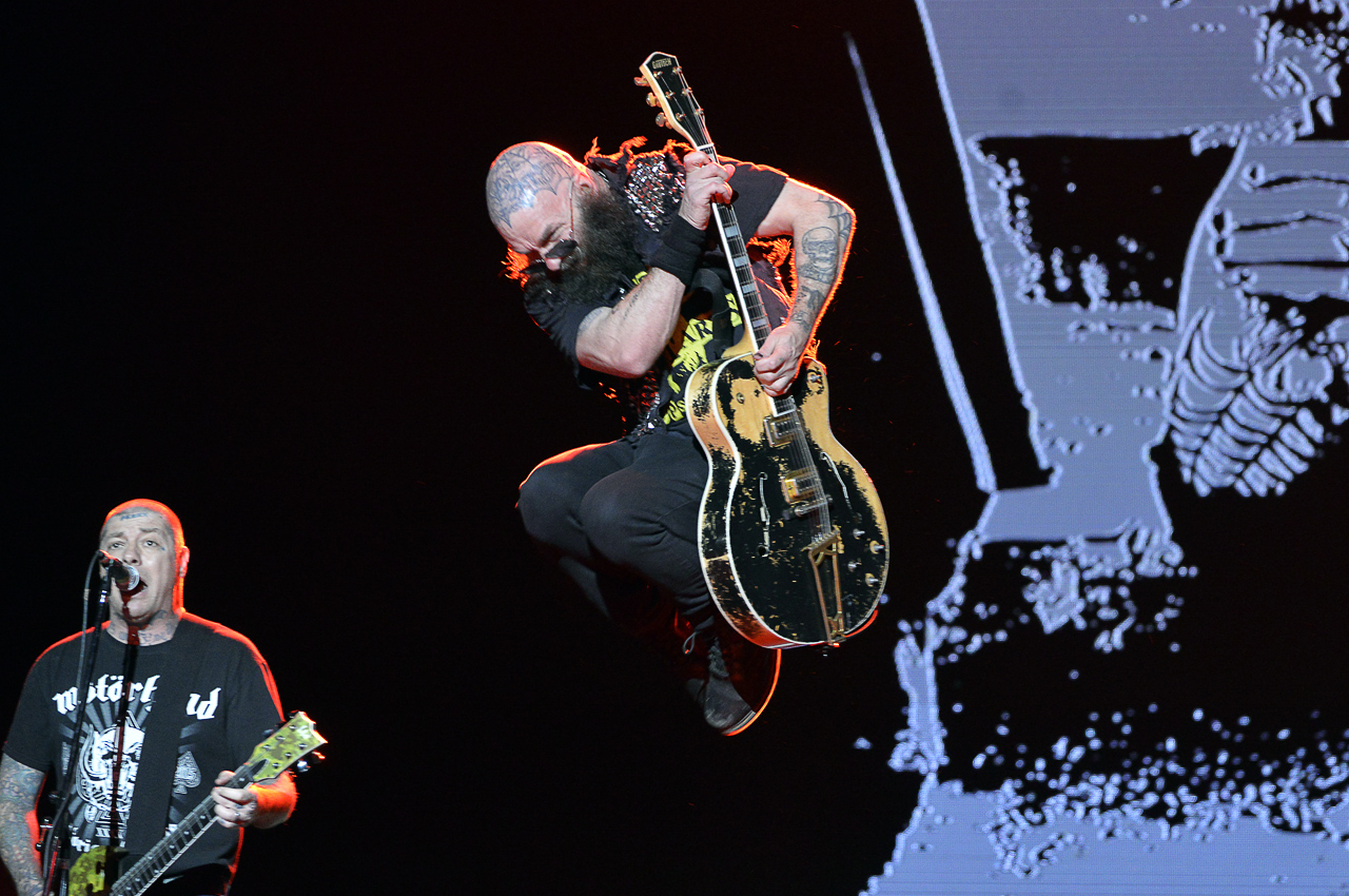 Tim Armstrong a pura adrenalina, en el Main Stage 1. Foto: Christian Pettinicchio