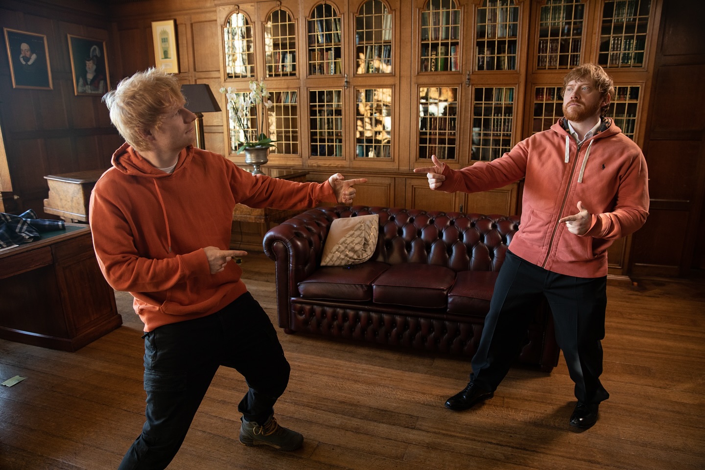 https://www.ultrabrit.com/wp-content/uploads/2025/08/Ed-Sheeran-Rupert-Grint.jpg